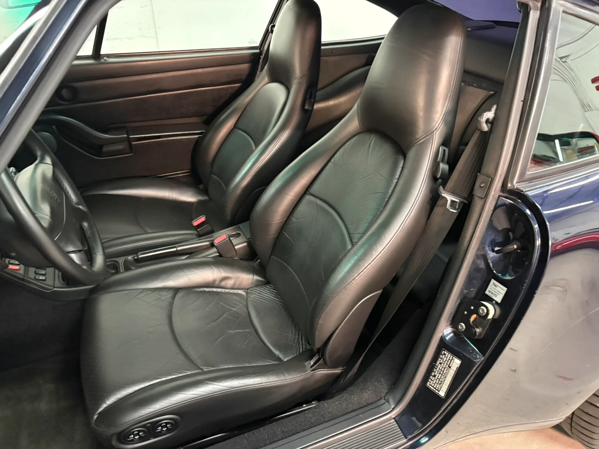 1996 Porsche 911 Carrera - Image 44