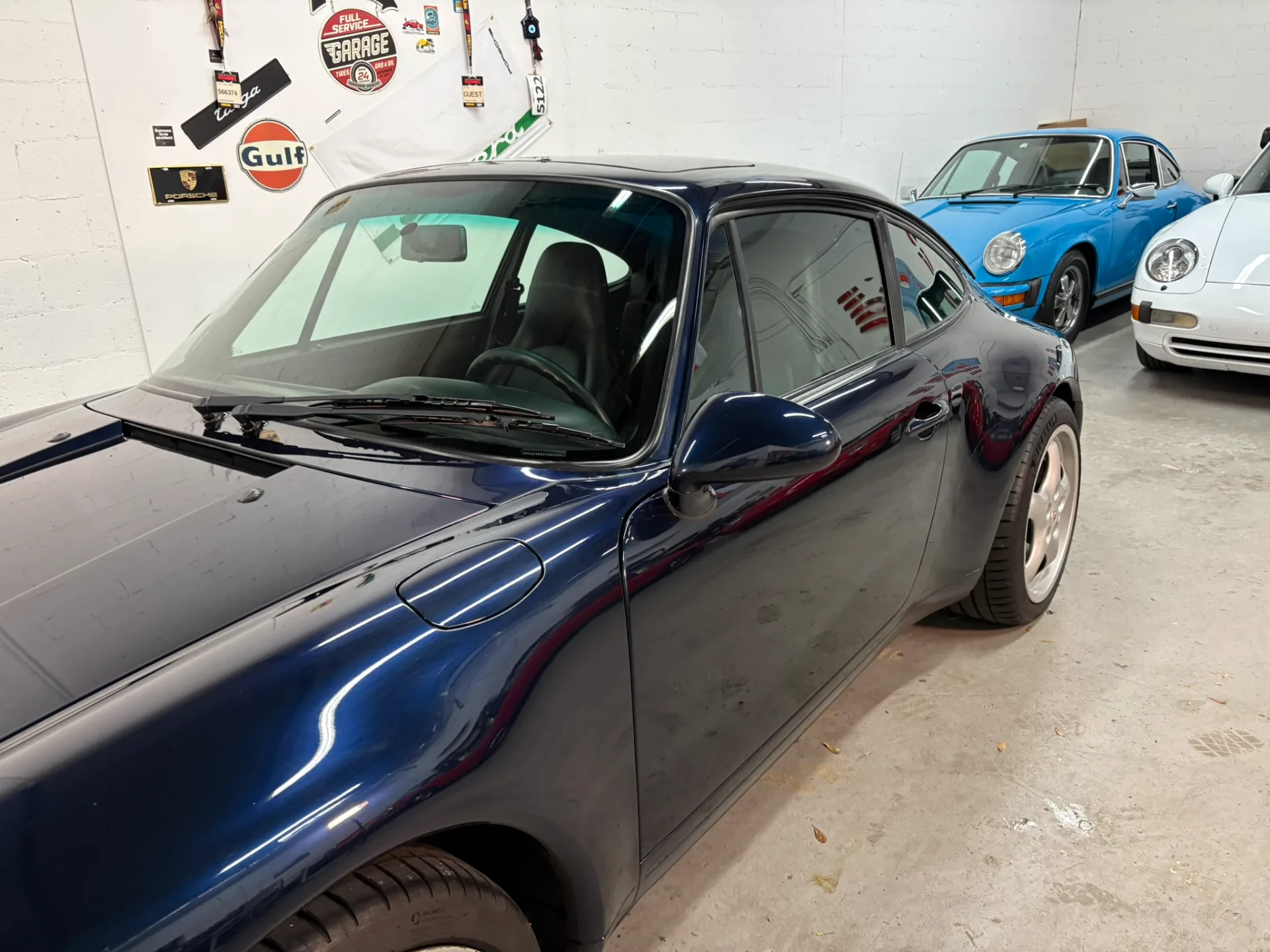 1996 Porsche 911 Carrera - Image 31