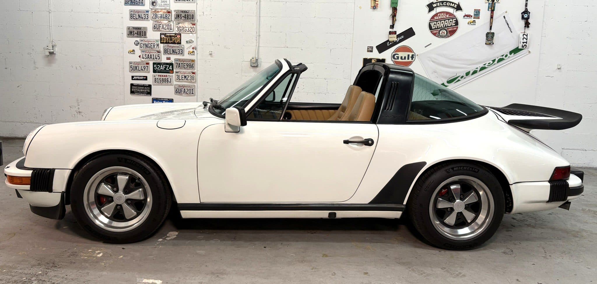 1984 Porsche 911 Targa